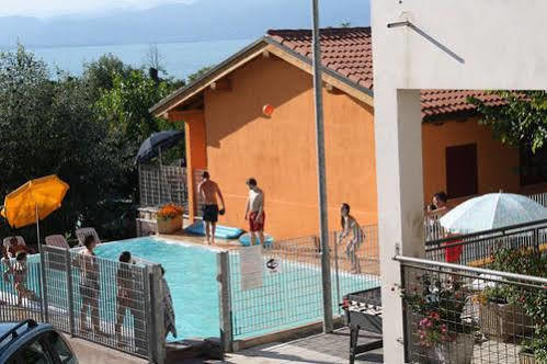الشقق الفندقية لاتيزيفي  Borgo Blu Poggio المظهر الخارجي الصورة